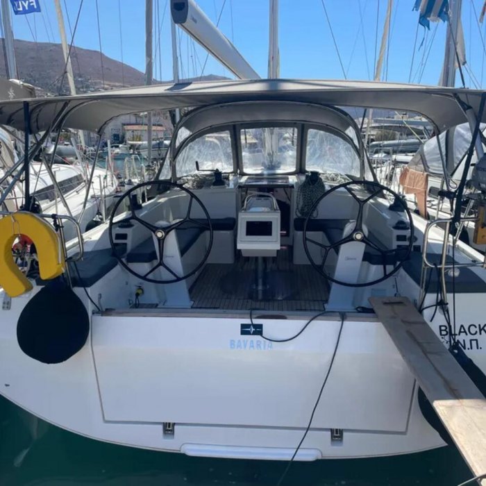 Prestige | Bavaria C42 photo 1
