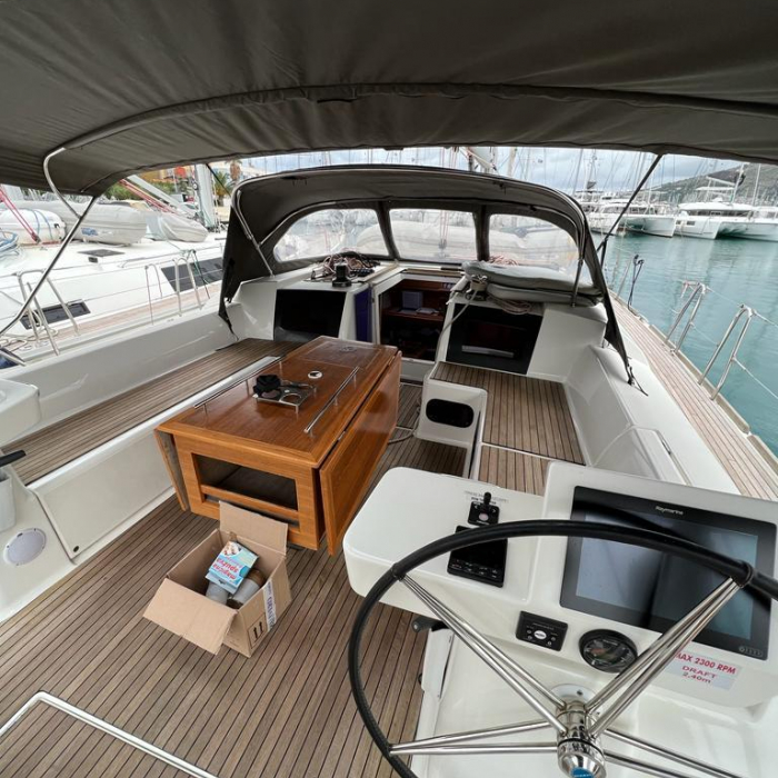 Valle d'Aosta | Dufour 520 Grand Large photo 1