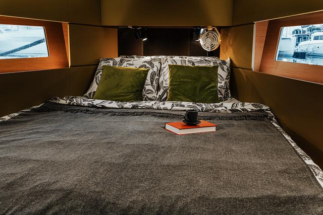 Happy | Oceanis 38 photo 28