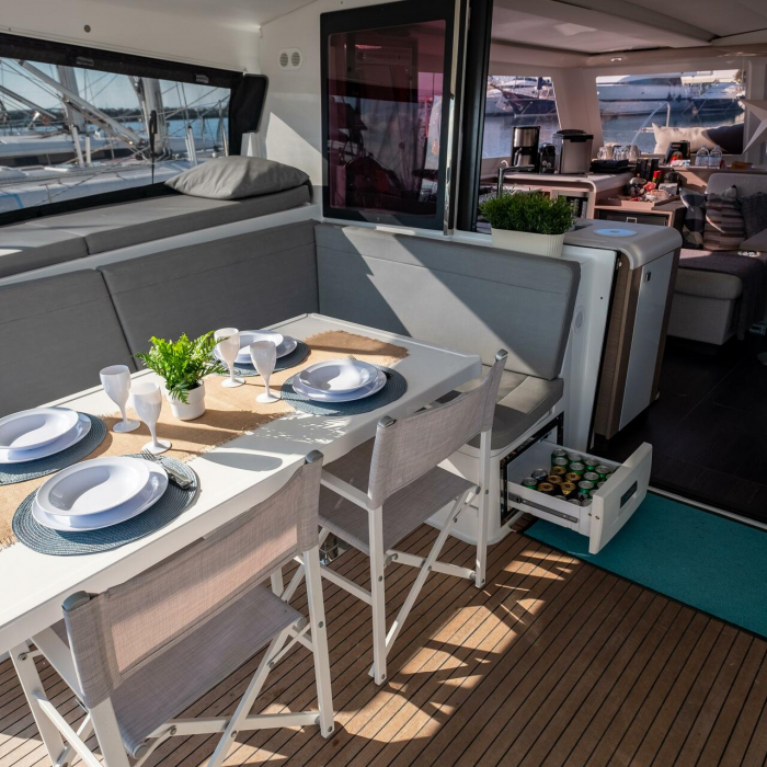 Artemis | Fountaine Pajot Isla 40 photo 82