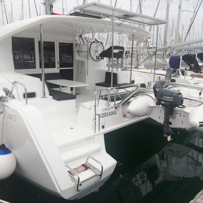 Adriana | Lagoon 40 photo 7