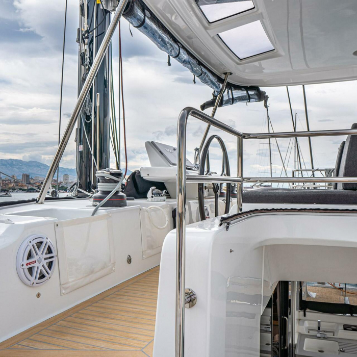 PRINCESS KISS | Lagoon 50 photo 2