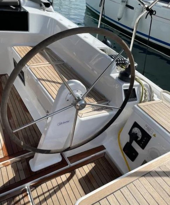 Medusa III | Hanse 388 photo 2