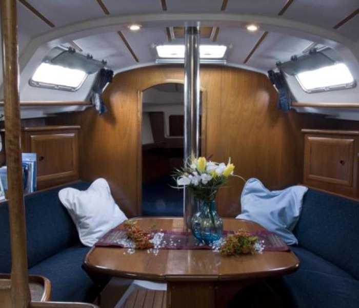 SY Romantika | Beneteau 331 Master photo 2