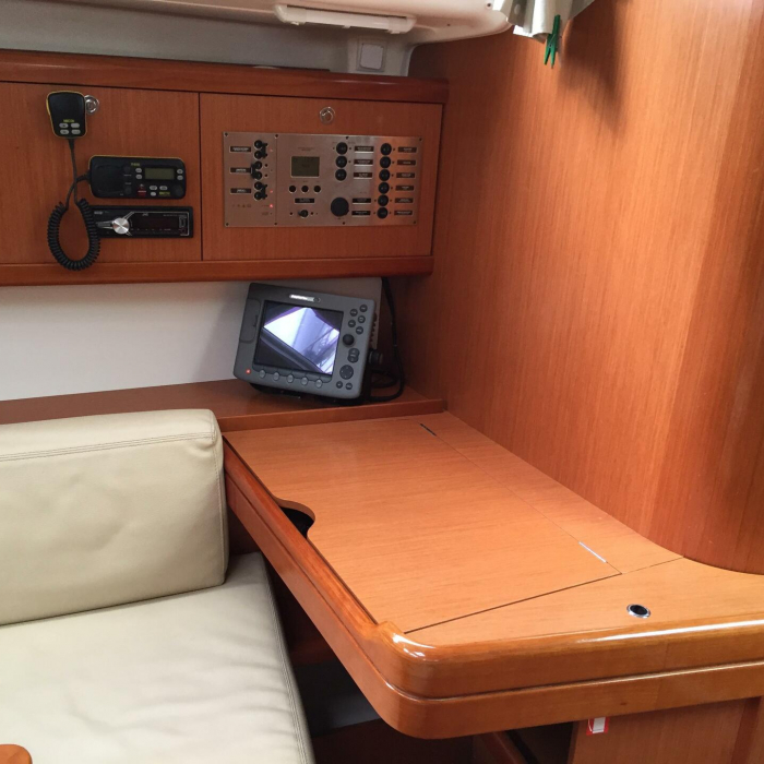 Silly Shark (GND) | Oceanis 43 photo 12