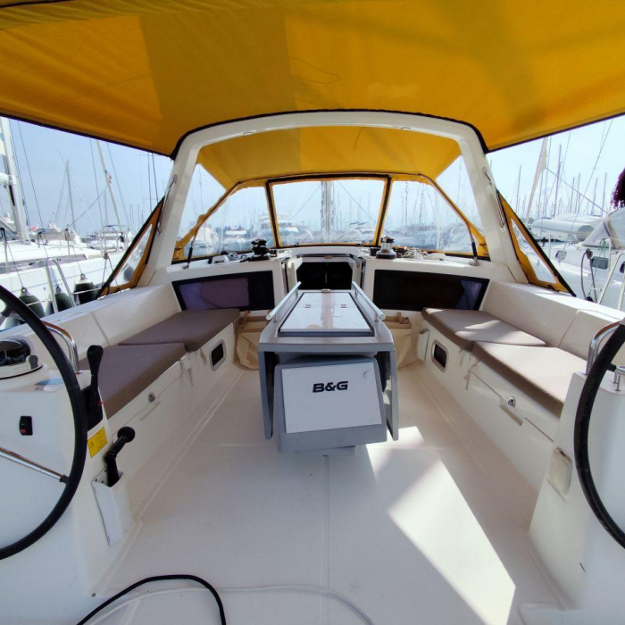 Farquhar | Oceanis 48 photo 5