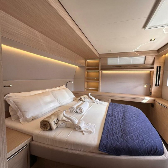 MAUI (GND) | Lagoon 55 photo 9