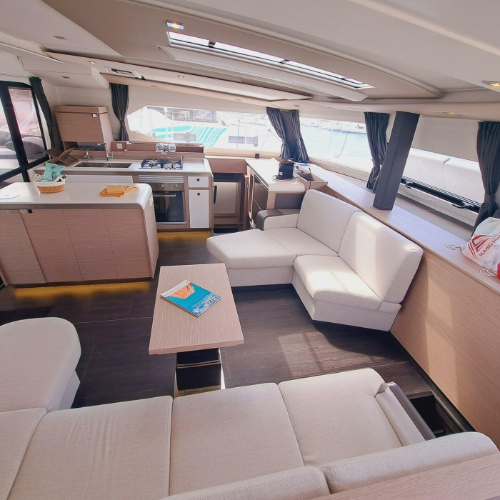 LE GRAND BOGAVANT | FOUNTAIN PAJOT Aura 51 photo 22