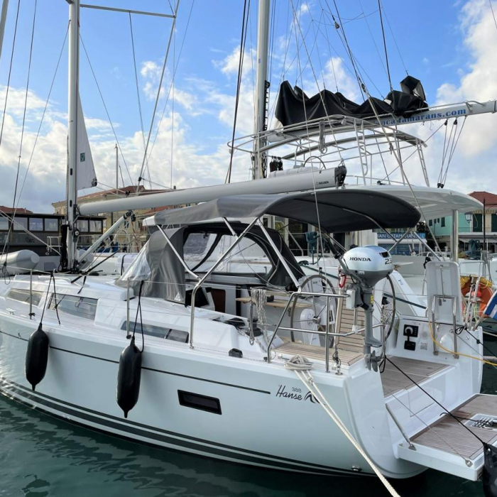 Medusa III | Hanse 388 photo 7