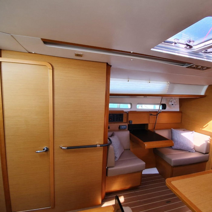 T-Punch | Jeanneau Sun Odyssey 409 photo 11
