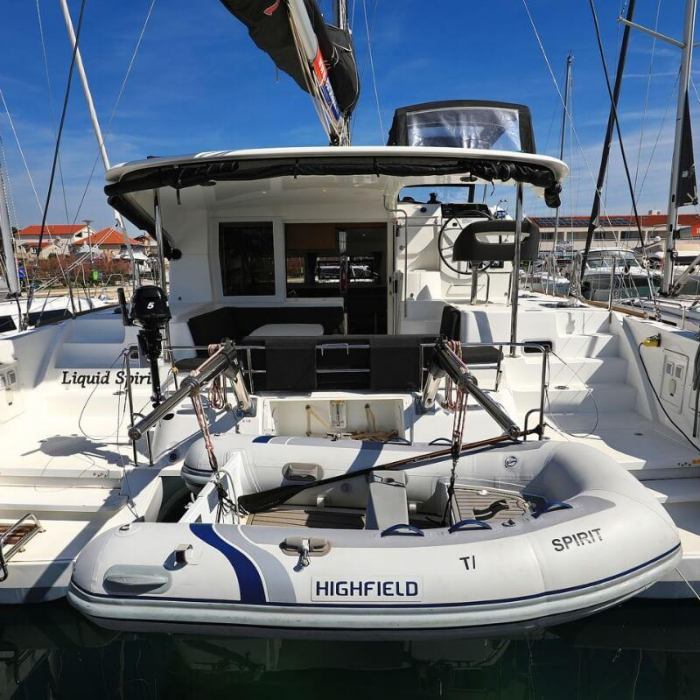 Liquid Spirit | Lagoon 40 photo 1