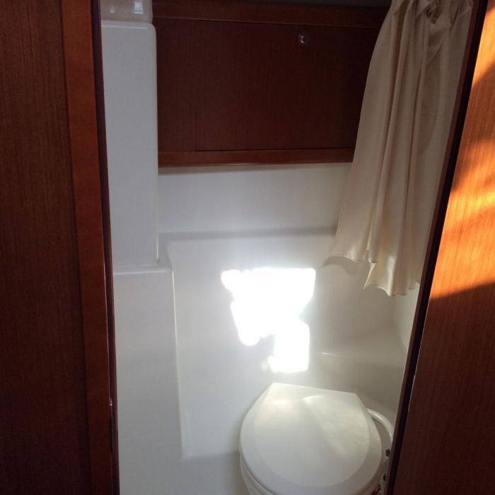 Seacret | Oceanis 43 photo 2