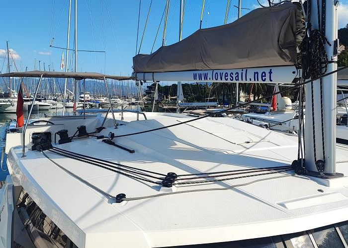 Reina | Astrea 42 photo 9