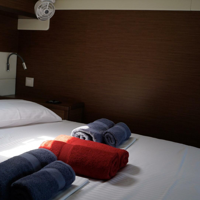 Blue Velvet | Lagoon 52 photo 39