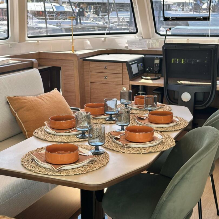 Luna | Nautitech 48 Open photo 10