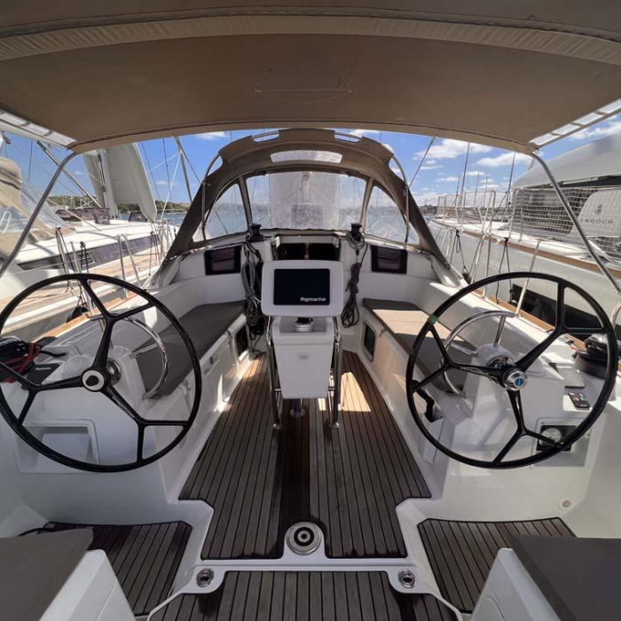 Marie | Sun Odyssey 389 photo 17