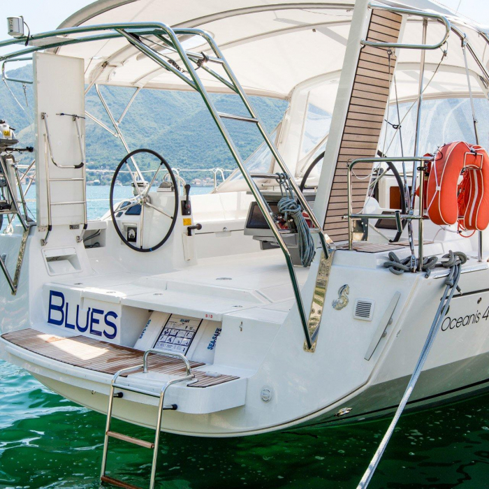 Blues | Oceanis 48 photo 5