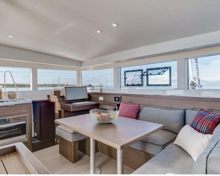 Bubi | Lagoon 40 photo 9