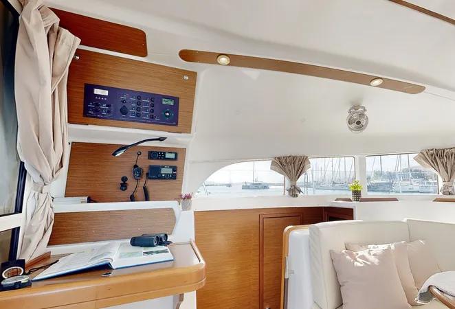 Why Knot | Lagoon 380 S2 photo 11