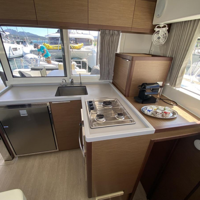 Aquila (WM, Inverter) | Lagoon 40 photo 24