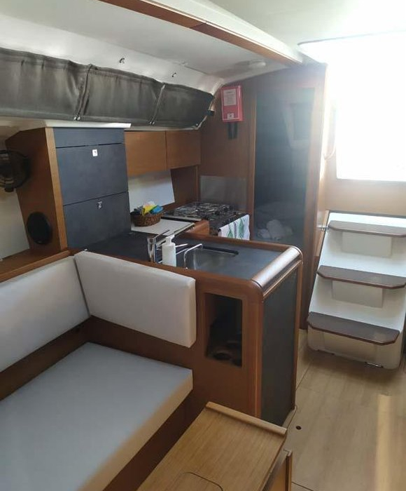 true elli | Sun Odyssey 349 photo 9