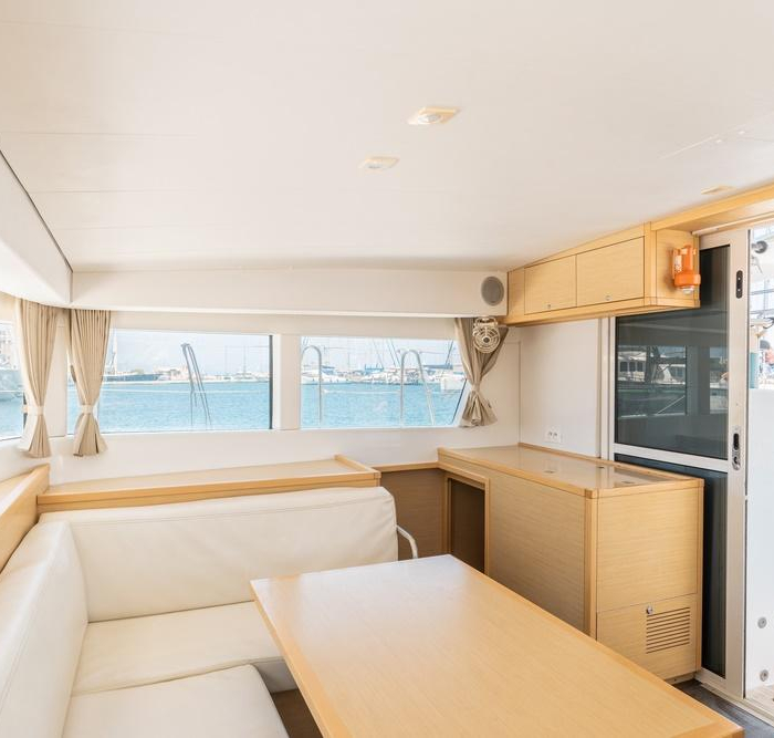 Catallou | Lagoon 39 photo 10