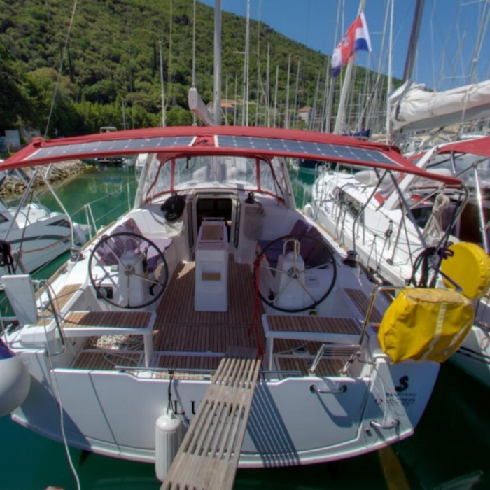 Luce | Oceanis 38.1 photo 1