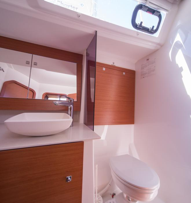 Houat | Dufour 520 GL photo 2