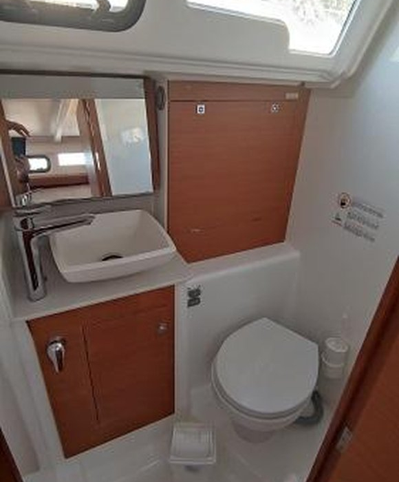 Gracia | Dufour 360 photo 5