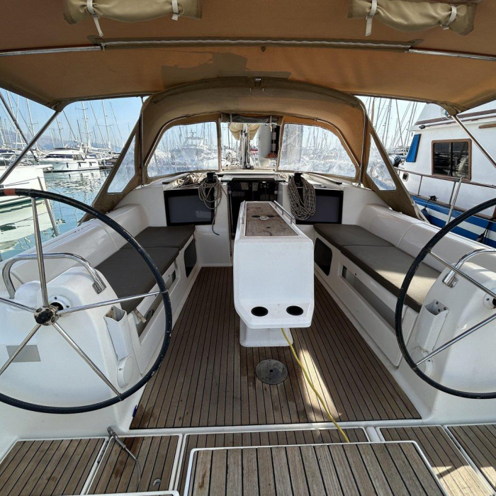 Artemis | Dufour 412 GL photo 26