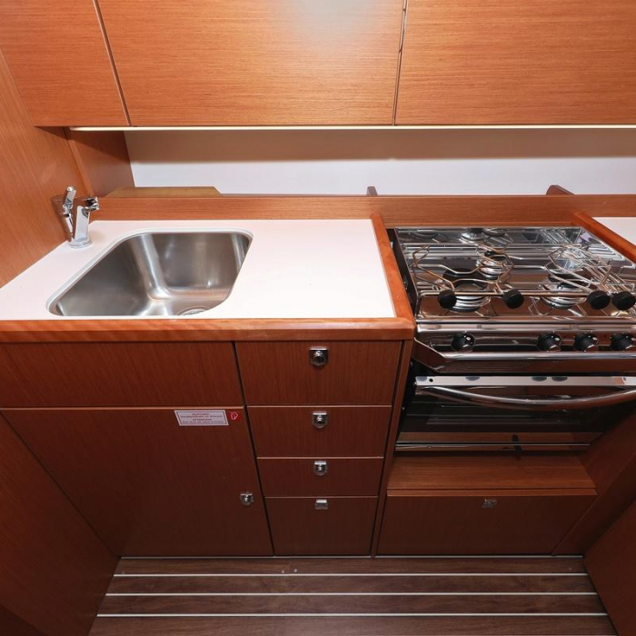 SeaTime | Bavaria C42 photo 11