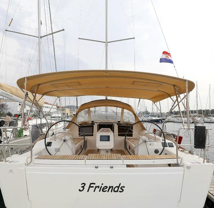 3 Friends | Dufour 412 GL photo 6