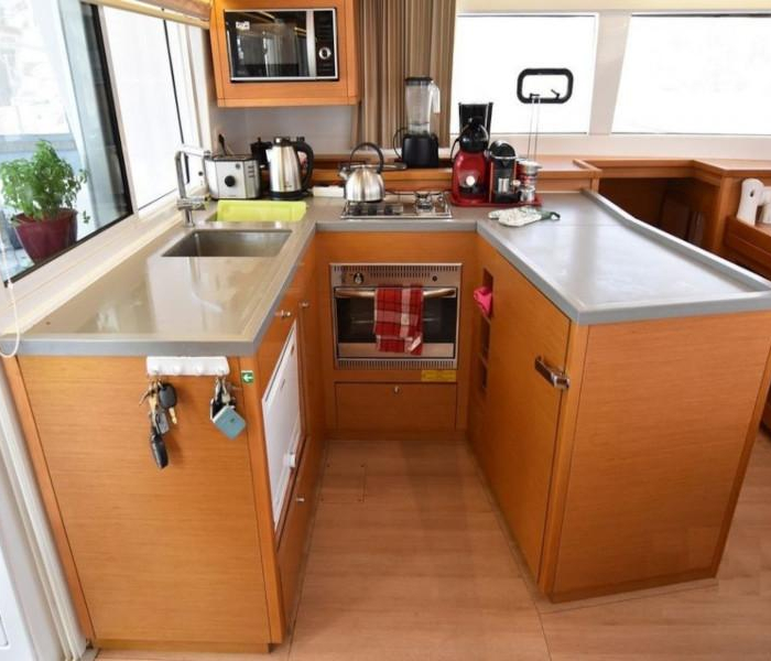 Omiros II | Lagoon 450 Flybridge photo 13