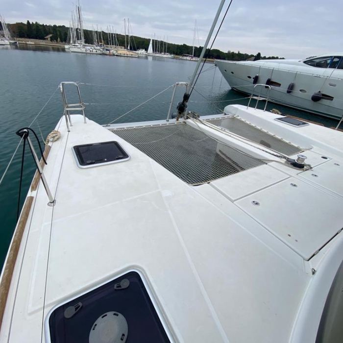 Nirvana | Lagoon 39 photo 4