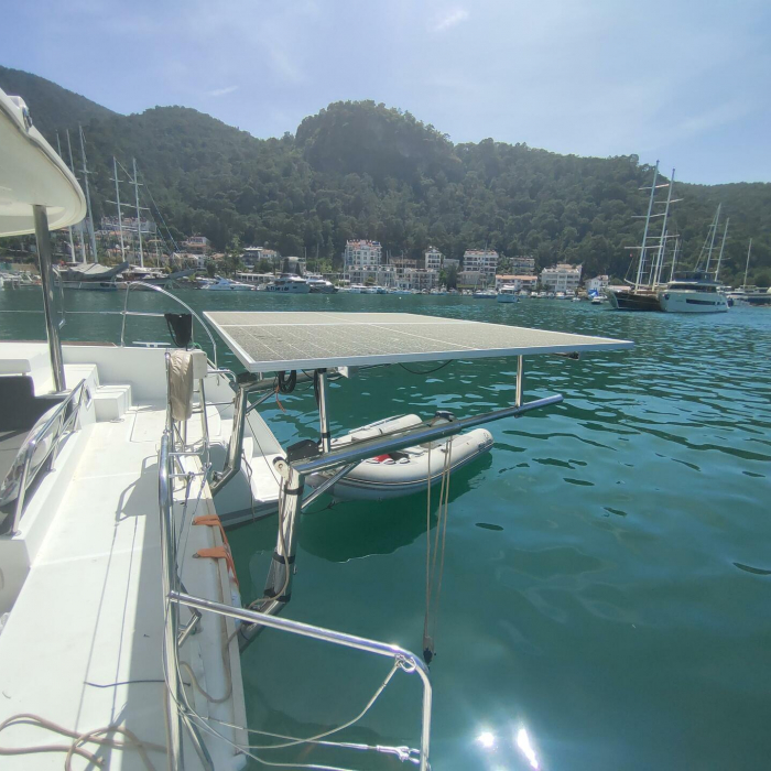 Santi | Lagoon 400 photo 11