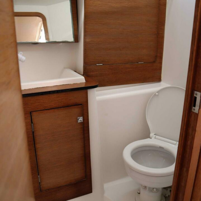  | Dufour 382 photo 9