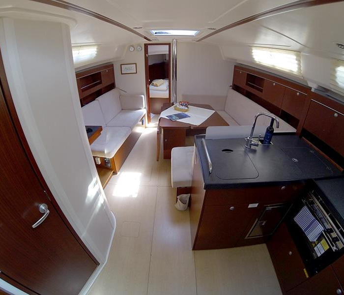 Ariel | Hanse 385 photo 6