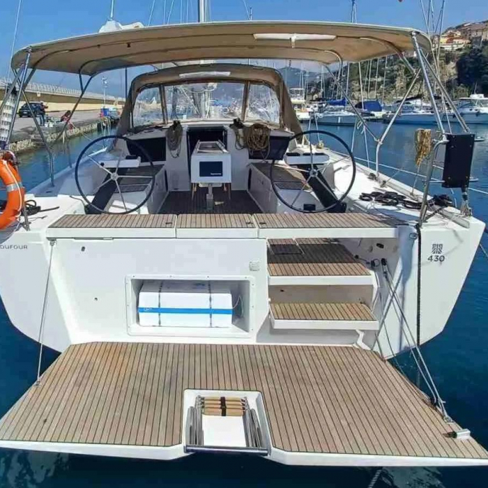 Sanluis Blues | Dufour 430 photo 1