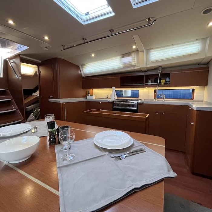 Marilyn | Oceanis 46.1 photo 7