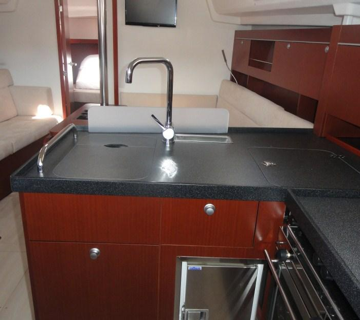 Riana | Hanse 385 photo 8