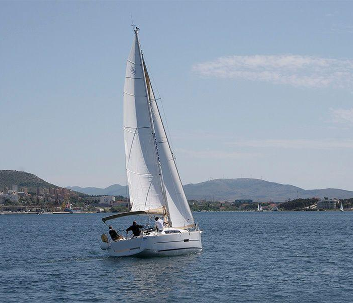 Luka | Dufour 350 GL photo 9