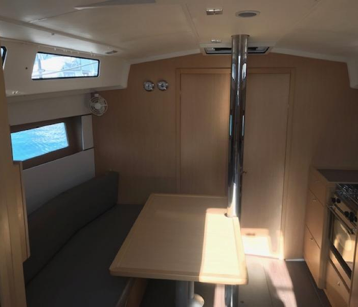 Zosma | Oceanis 38.1 photo 10