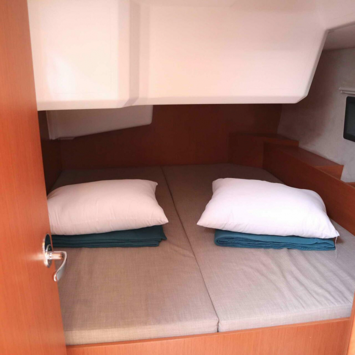 Prestige | Bavaria C42 photo 20
