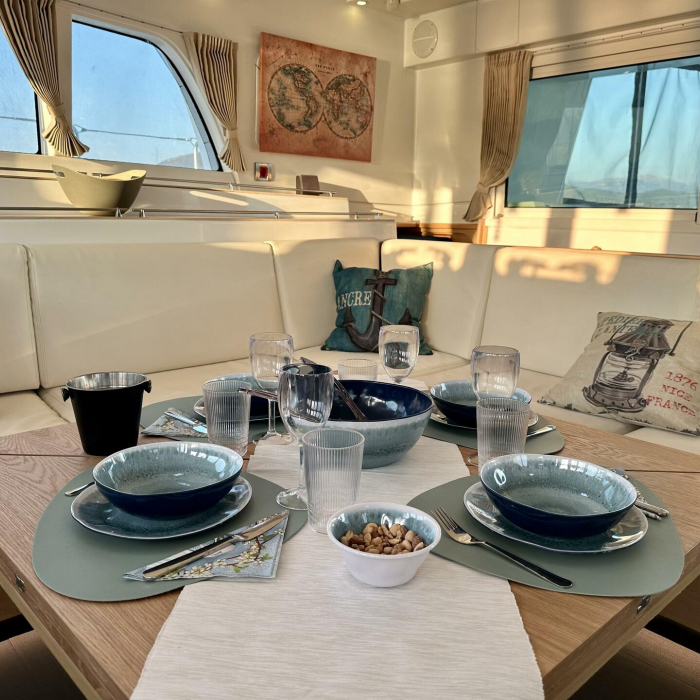 Infinity | Lagoon 500 photo 18