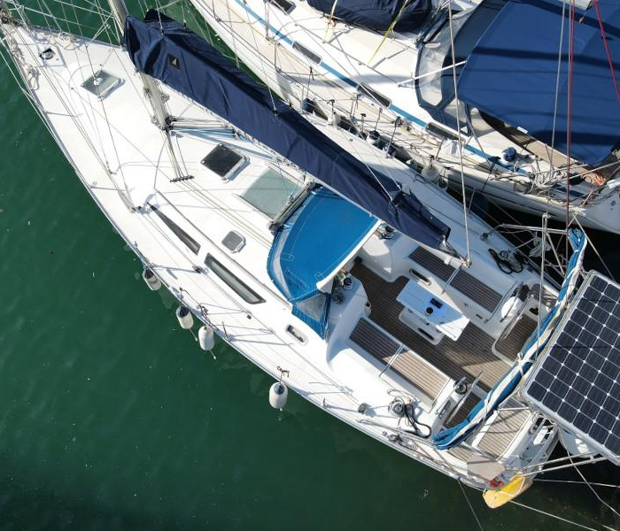 Panic | Sun Odyssey 40 photo 3