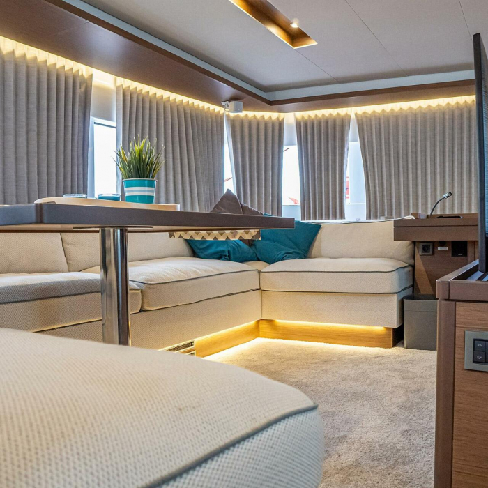 PRINCESS KISS | Lagoon 50 photo 19