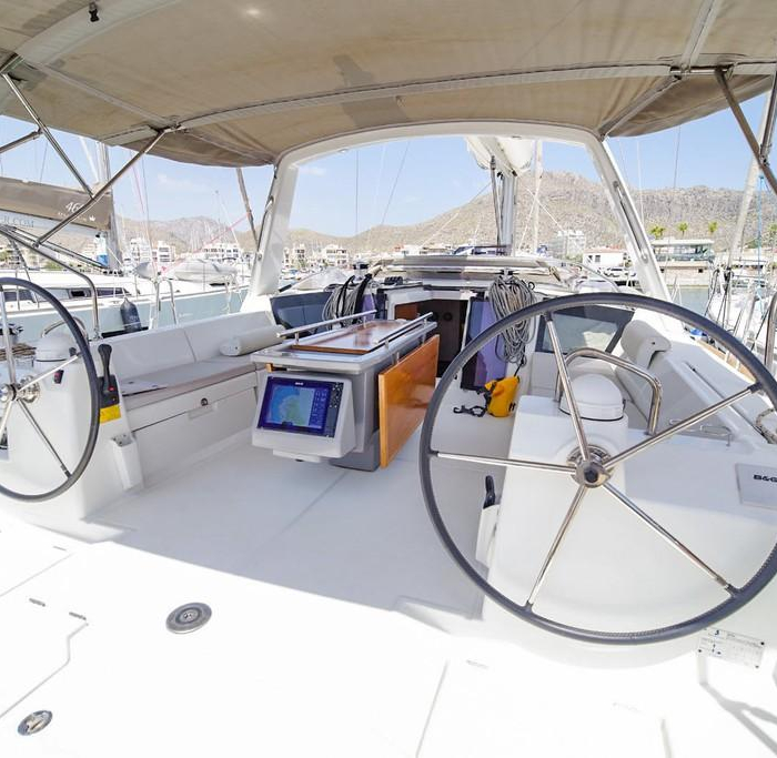 Avalon | Oceanis 45 photo 5