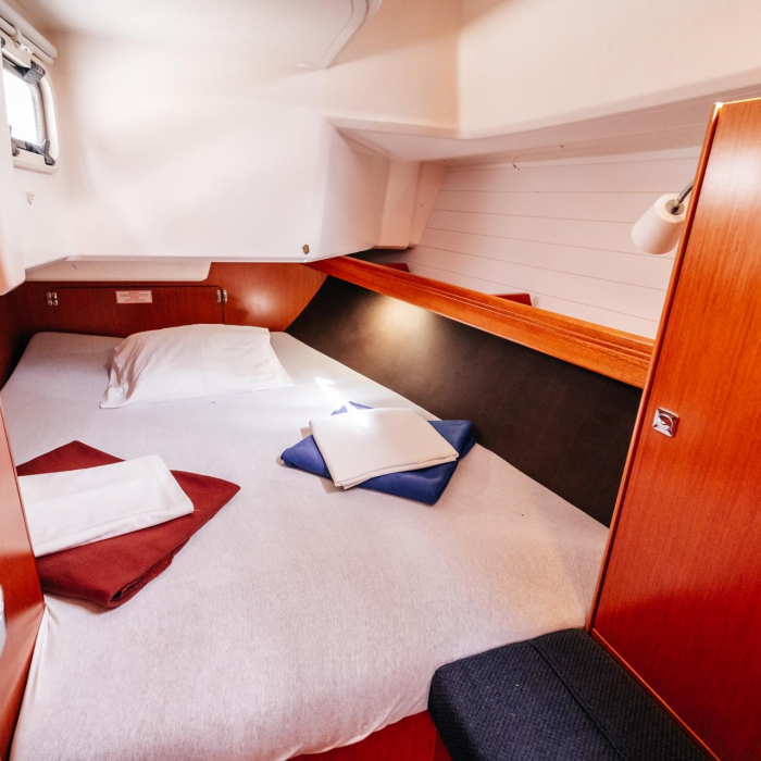 Blue Tone | Bavaria Cruiser 37 photo 15