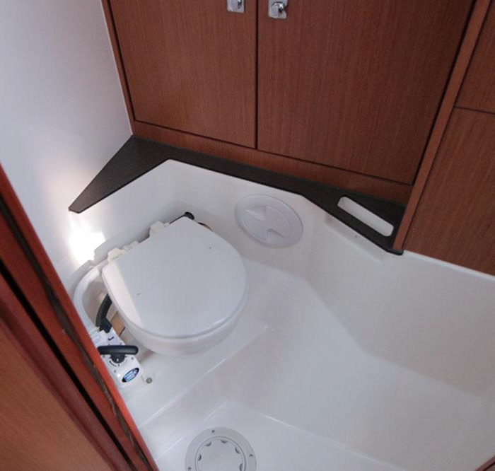 Black Pearl | Bavaria Cruiser 37 photo 8