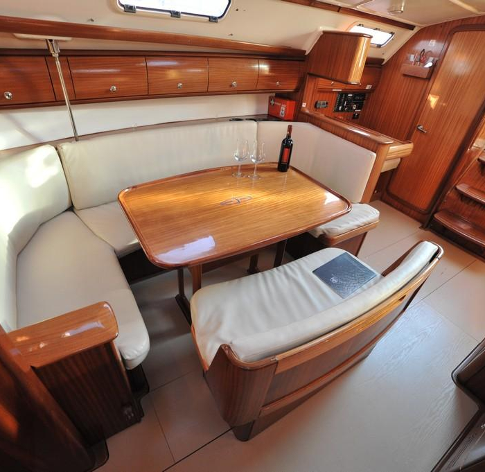 Tommy | Bavaria 38 photo 16